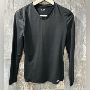 M - Black Long Sleeve V-Neck Champion Workout Top